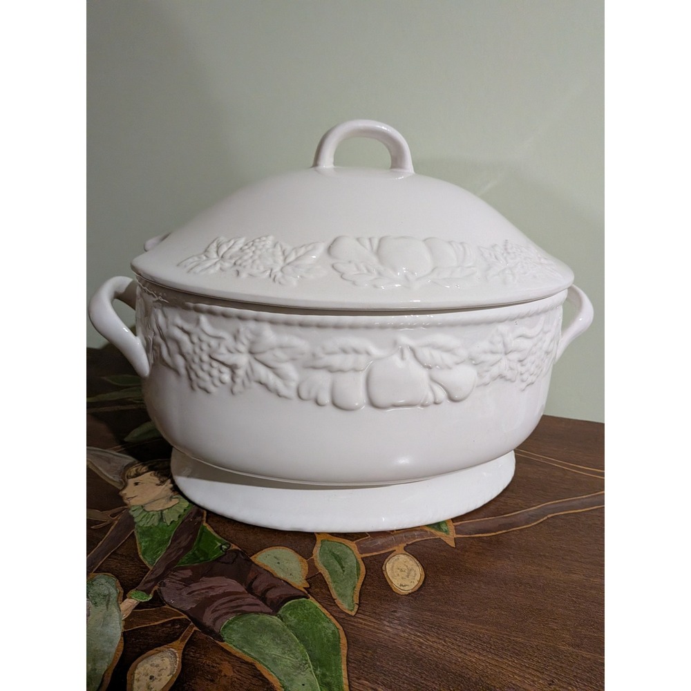 Banquet Signature plant holder White Ceramic elegant Embossed Fruit Harvest